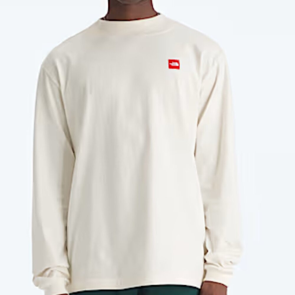 The North Face Mens TNF Red Box Logo Long-Sleeve Tee in White Dune Oversized Fit - Picture 5 of 11